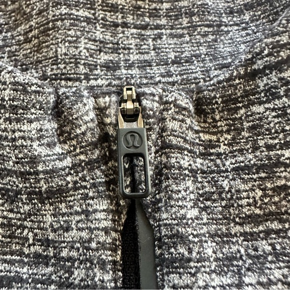 Mens Lululemon Surge Warm 1/2 Zip Size Large Charcoal Heathered Grey - Picture 11 of 11